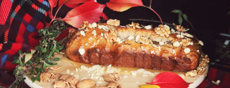 L’autunno in tavola: plumcake al miele con ricotta, noci e mandorle.